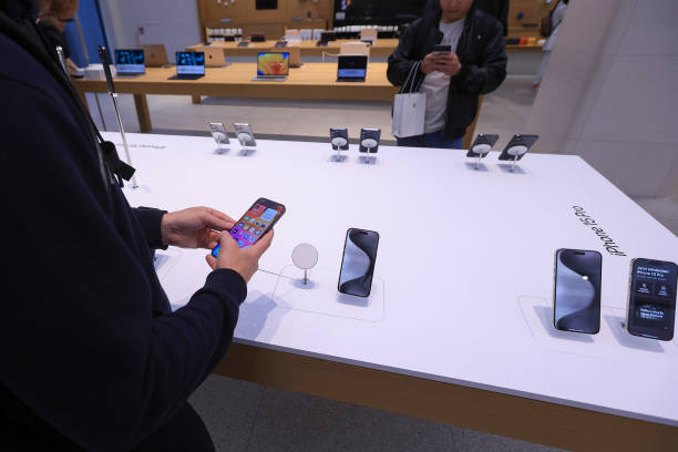 DEU: Apple Inc.'s iPhone 15 Goes On Sale In Berlin