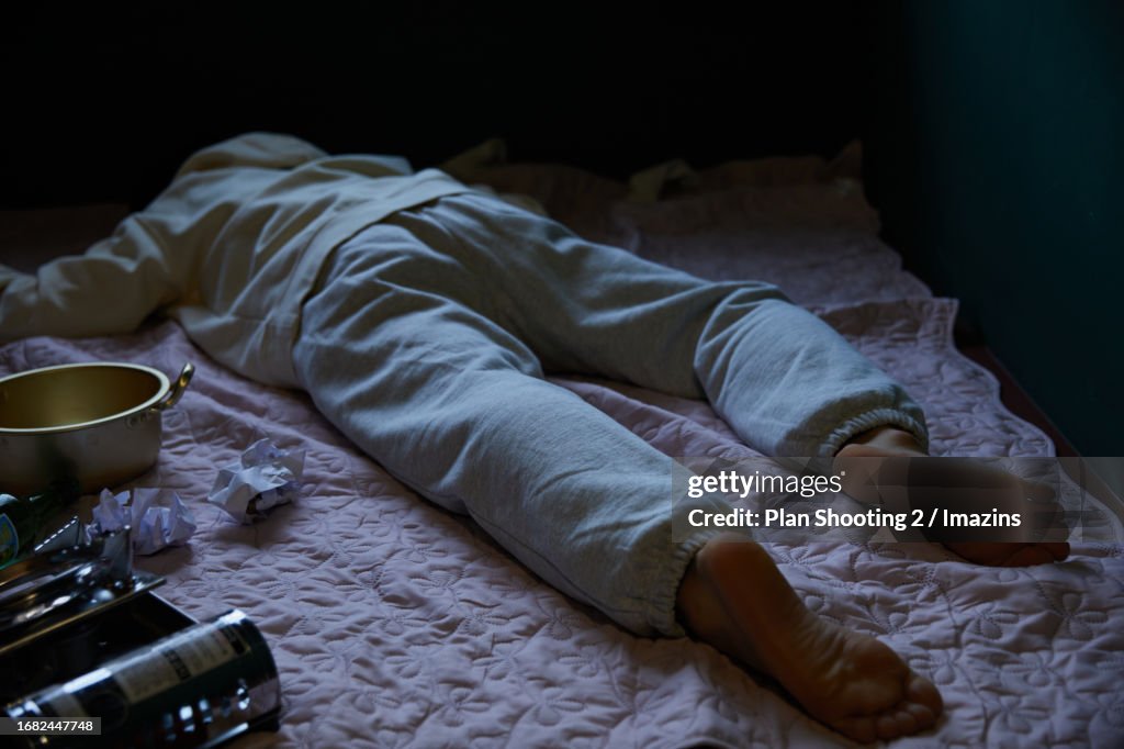 Hikikomori, darkness, messiness, sleep, dying alone, youth unemployment, youth