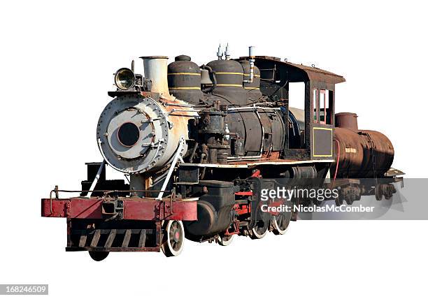 isolato a vapore locomotiva con clipping path - treno a vapore foto e immagini stock