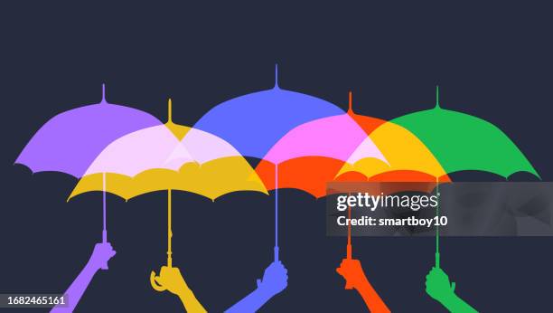 illustrations, cliparts, dessins animés et icônes de parapluies - métaphore de l’entreprise - parapluie