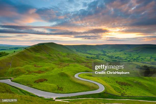 edale valley road, peak district national park - peak district national park stock pictures, royalty-free photos & images