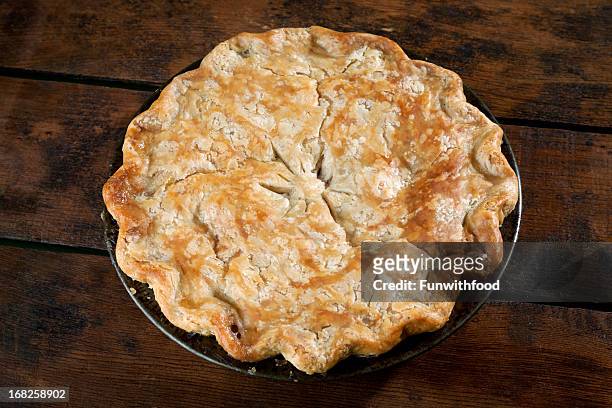 chicken meat pot pie - thanksgiving leftovers stock pictures, royalty-free photos & images