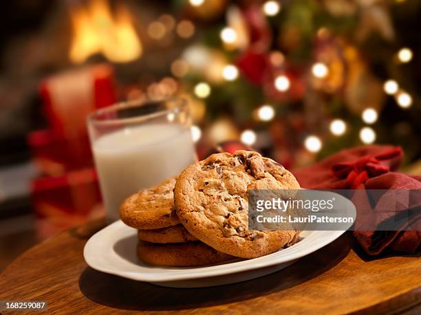 cookies and milk for santa - christmas plate stock pictures, royalty-free photos & images