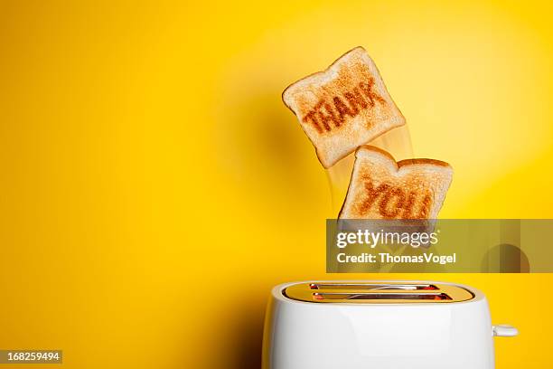 salto tostadas de pan-gracias - toaster fotografías e imágenes de stock