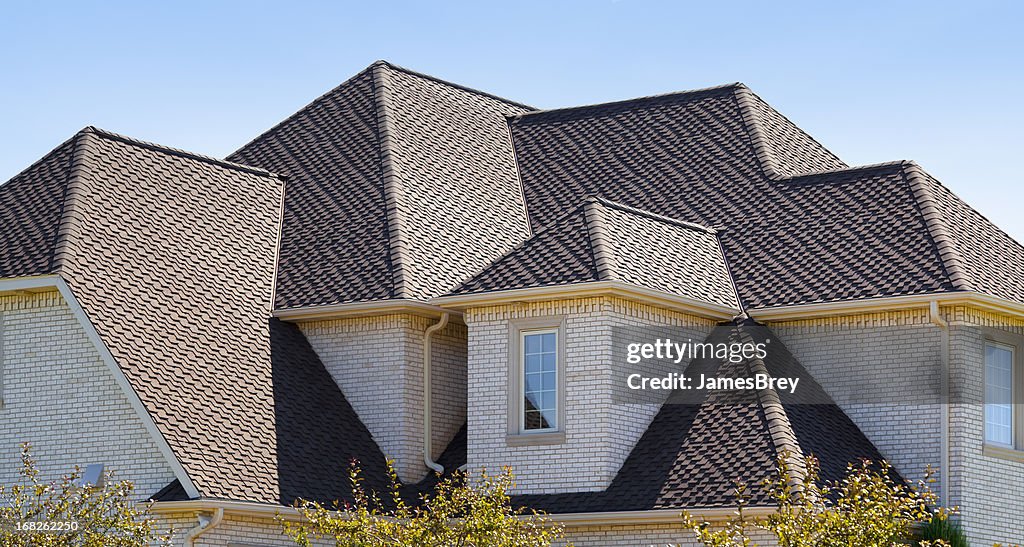 New Dimensional Asphalt Shingle Complex Roof