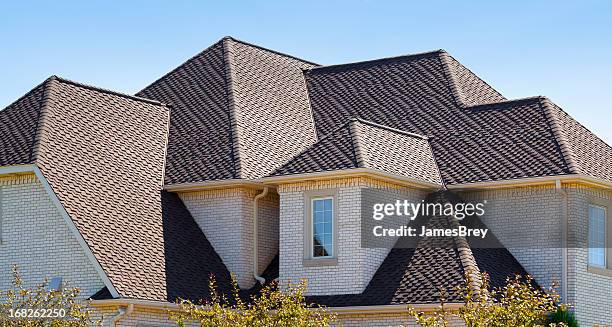 new dimensional asphalt shingle complex roof - shingle roof stock pictures, royalty-free photos & images