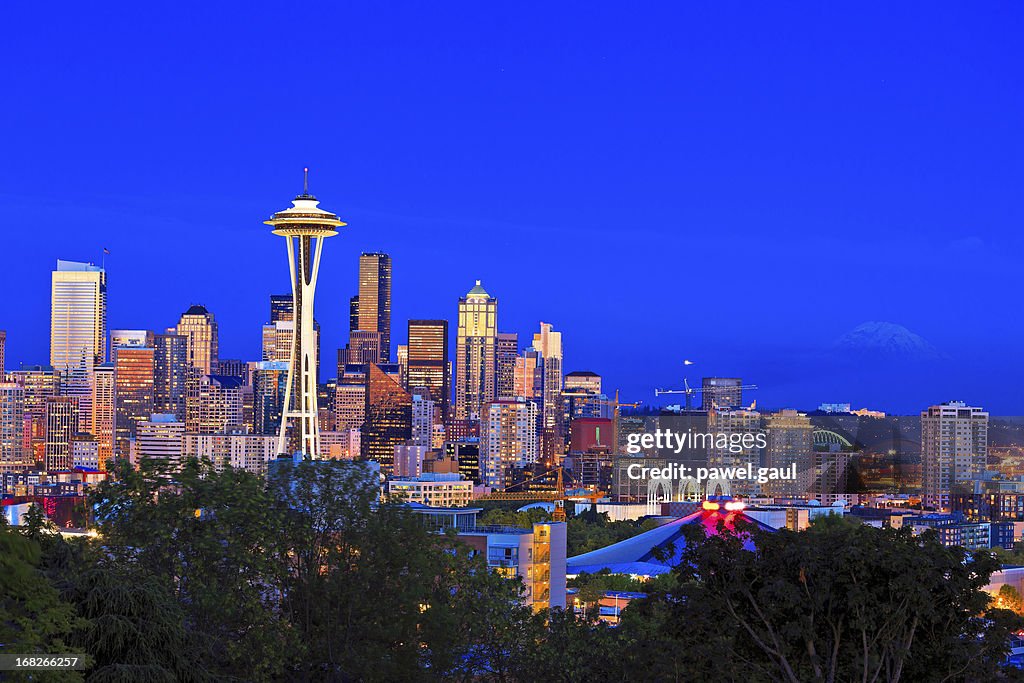 Skyline of Seattle by night