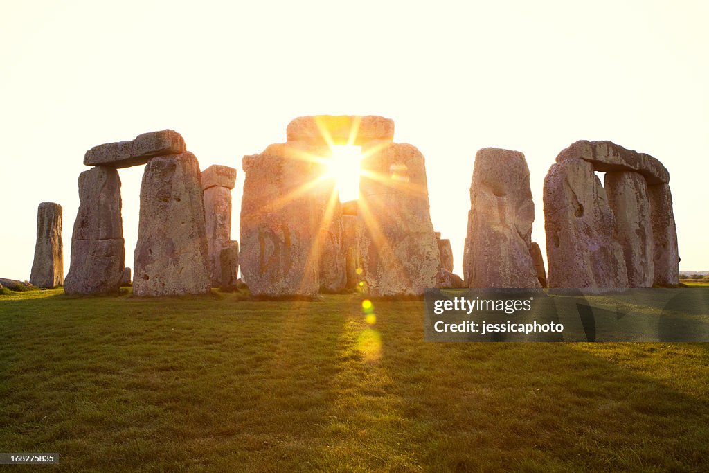Pôr-do-sol esplêndido na Stonehenge Horizontal