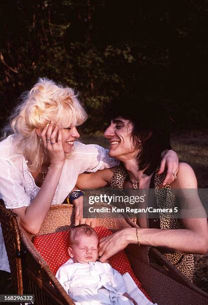 Ronnie Wood of the Rolling Stones, Jo Wood and son Tyrone are photographed in 1983 in Los Angeles, California. CREDIT MUST READ: Ken Regan/Camera 5...