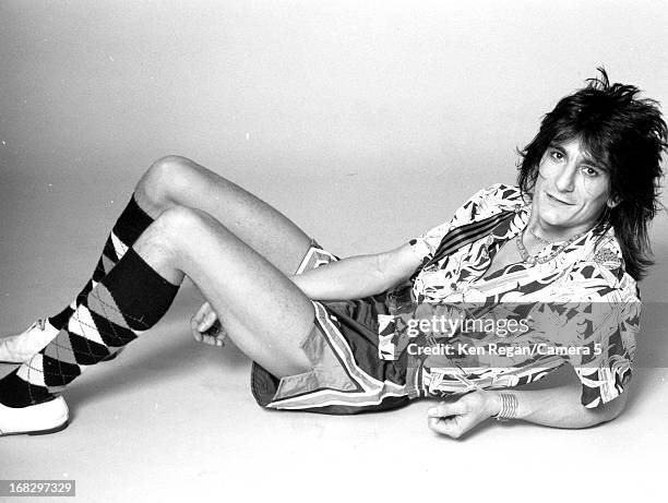 Ronnie Wood of the Rolling Stones is photographed at the Camera 5 studios in 1977 in New York City. CREDIT MUST READ: Ken Regan/Camera 5 via Contour...