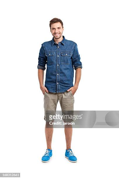 joven hombre atractivo en camisa vaqueros - white jeans fotografías e imágenes de stock