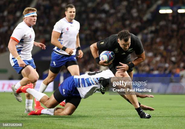 David Havili of New Zealand scores the team's ninth try during the Rugby World Cup France 2023 match between New Zealand and Namibia at Stadium de...