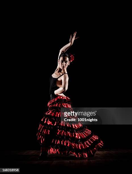 flamenco ballerino - flamenco danza tradizionale foto e immagini stock
