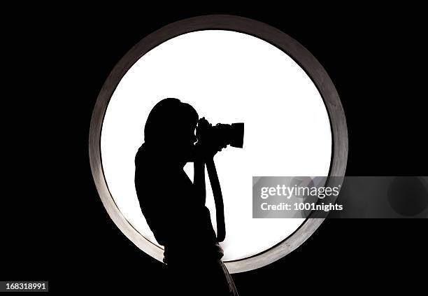silhouette del fotografo - fotografo foto e immagini stock