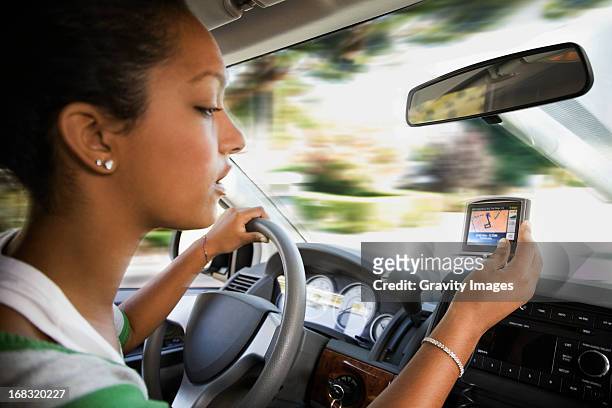driving directions - distrarsi foto e immagini stock