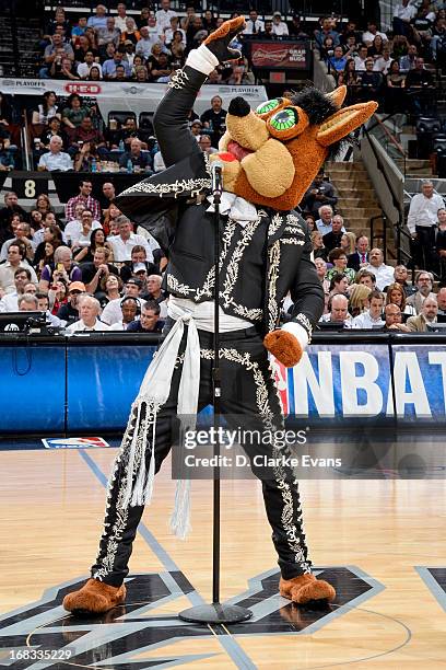 The Coyote, mascot of the San Antonio Spurs, performs as the team plays against the Golden State Warriors in Game Two of the Western Conference...