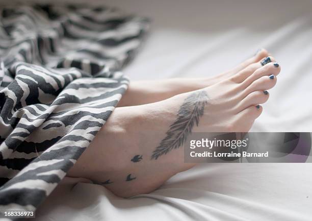 818 Female Foot Tattoos Photos and Premium High Res Pictures - Getty Images