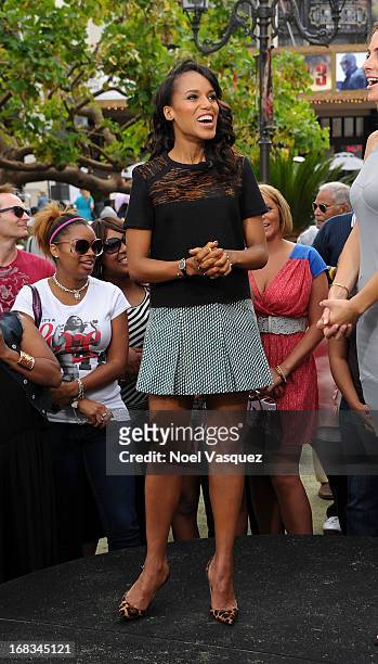 Kerry Washington visits "Extra" at The Grove on May 8, 2013 in Los Angeles, California.