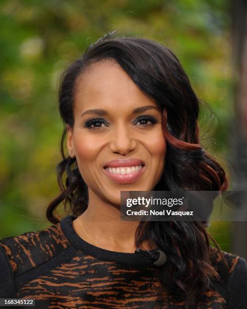 Kerry Washington visits "Extra" at The Grove on May 8, 2013 in Los Angeles, California.