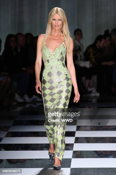 Claudia Schiffer on the runway at the Versace Spring 2024 Ready To Wear Fashion Show on September 22, 2023 in Milan, Italy.