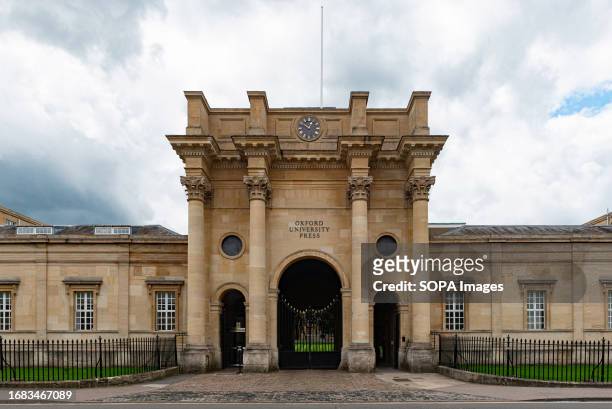 View of the entrance to the Oxford University Press building on Walton Street, Jericho, Oxford. The largest university press and publishing house in...