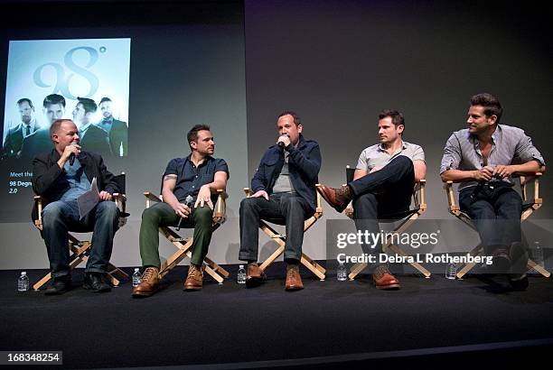 Radio Personality Paul "Cubby" Bryant, Musicians Drew Lachey, Justin Jeffre, Nick Lachey and Jeff Timmons of 98 Degrees at Apple Store Soho on May 8,...