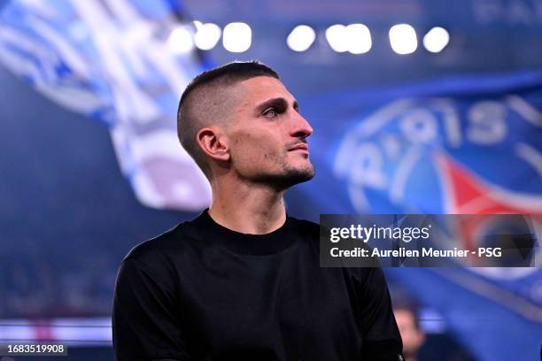 Marco Verratti reacts during his farewell ceremony before the Ligue 1 Uber Eats match between Paris Saint-Germain and OGC Nice at Parc des Princes on...