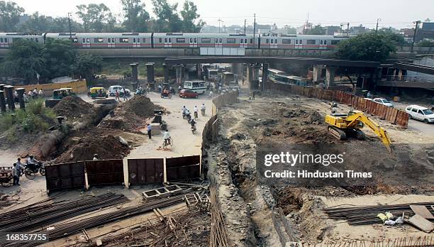 Shada Rai Shahdara Metro Photos and Premium High Res Pictures - Getty Images