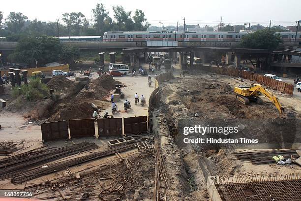 Shada Rai 23 Shahdara Metro Stock Photos, High-Res Pictures, and Images - Getty ...