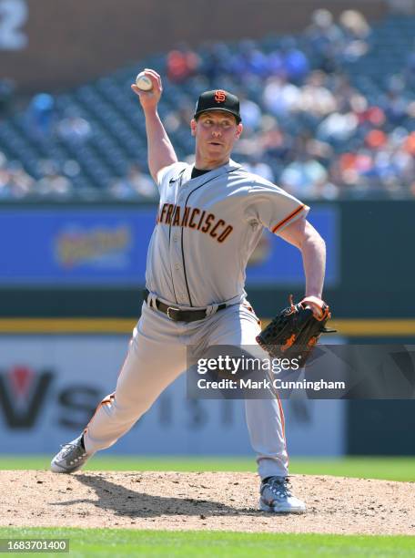 Anthony DeSclafani of the San Francisco Giants pitches during the game against the Detroit Tigers at Comerica Park on April 15, 2023 in Detroit,...