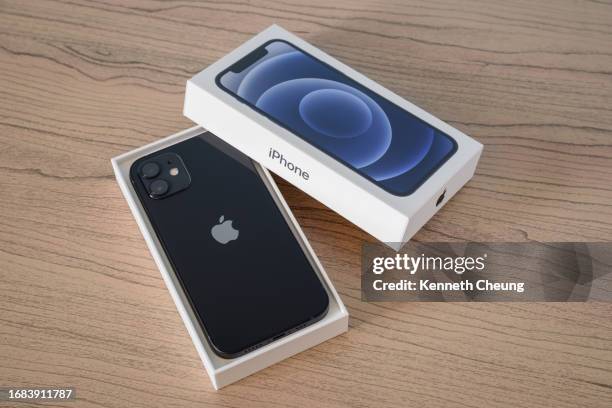 アップル iphone 12 箱の中 - iphone 12 ストックフォトと画像