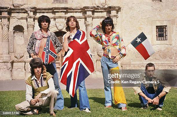 The Rolling Stones are photographed at the Alamo in June 1975 in San Antonio, Texas. CREDIT MUST READ: Ken Regan/Camera 5 via Contour by Getty Images.