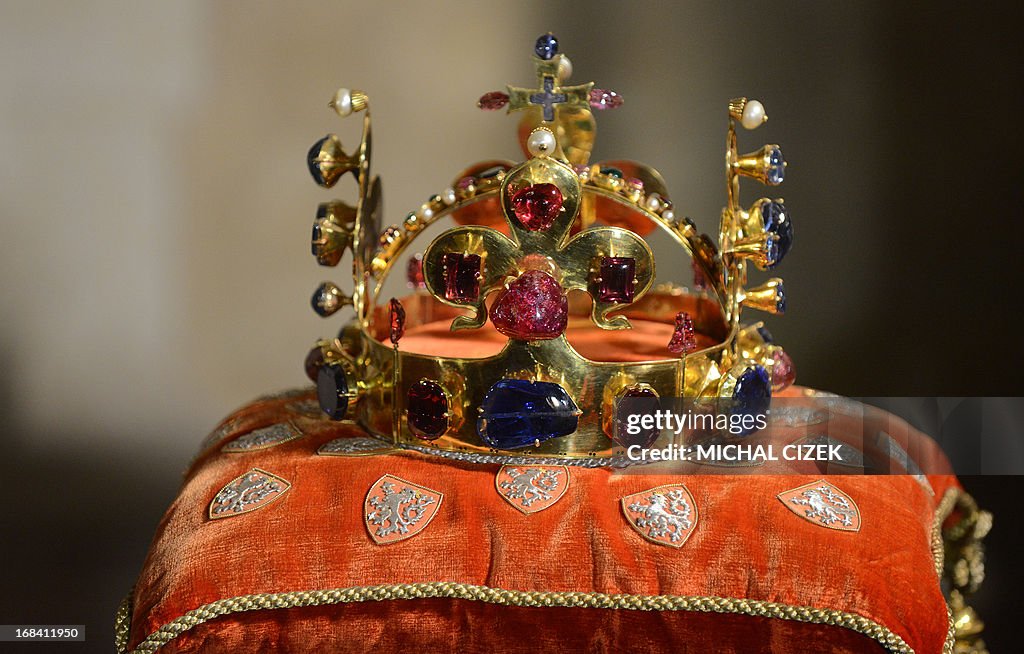 CZECH-REPUBLIC-JEWELS-EXHIBITION
