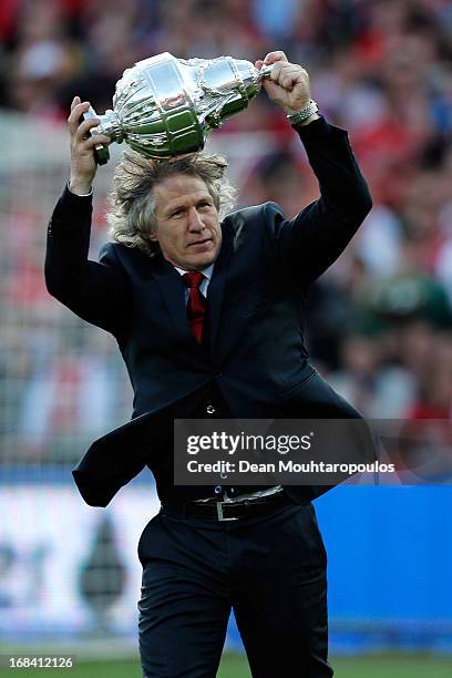 Alkmaar Coach / Manager, Gertjan Verbeek celebrates with the trophy after winning the Dutch Cup final between PSV Eindhoven and AZ Alkmaar at De Kuip...