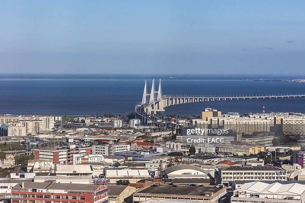 Vasco da Gama bridge, Lisboa