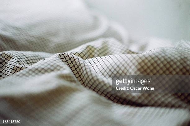 bed sheet - bedclothes stock-fotos und bilder