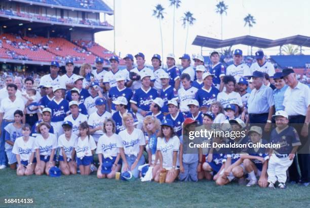 Kareem Abdul-Jabbar, Chad Lowe, Pia Zadora, Pat Boone , Paul Rodriguez , James Belushi , Dennis Franz , Richard Dean Anderson and Corey Haim , Tom...