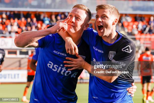 Brian de Keersmaecker of Heracles Almelo scores the 0-1, celebratring , Emil Hansson of Heracles Almelo celebrating his goal with teammates during...