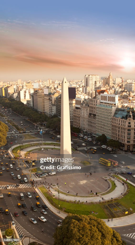 ARGENTINIEN Buenos Aires Luftaufnahme mit Obelisk