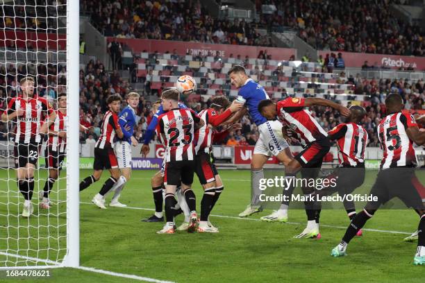 James Tarkowski of Everton scores the second goal for his team during the Premier League match between Brentford FC and Everton FC at Brentford...
