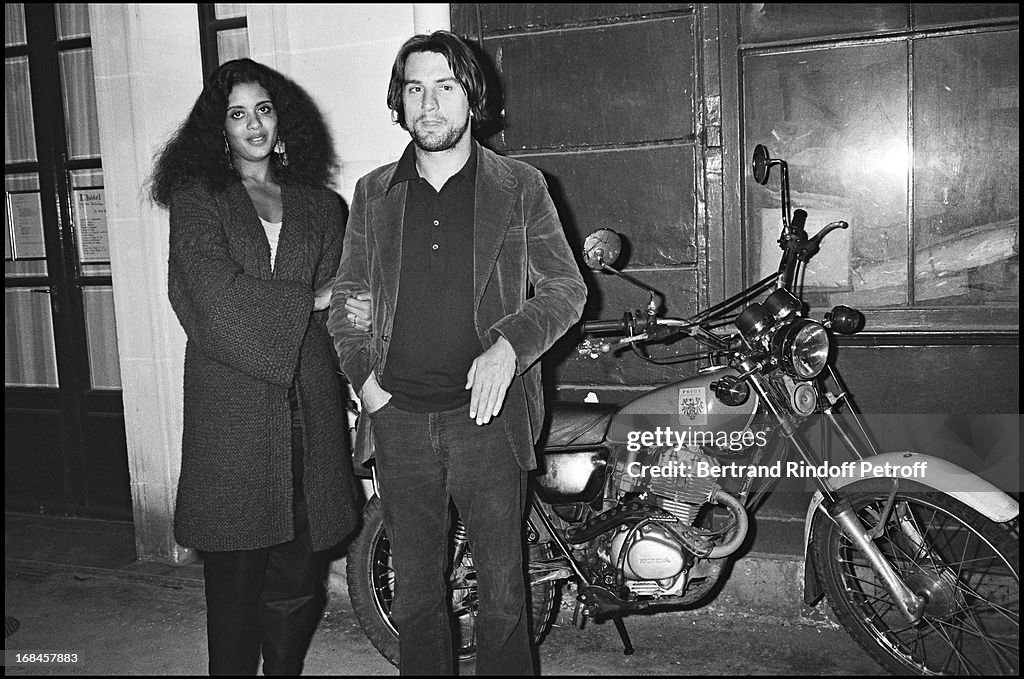 Robert De Niro And Wife Diahnne Abbott In Paris 1982