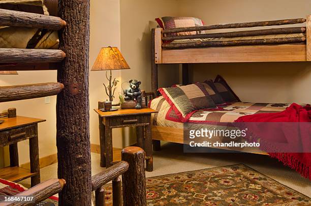 child bedroom - eenpersoonsbed stockfoto's en -beelden