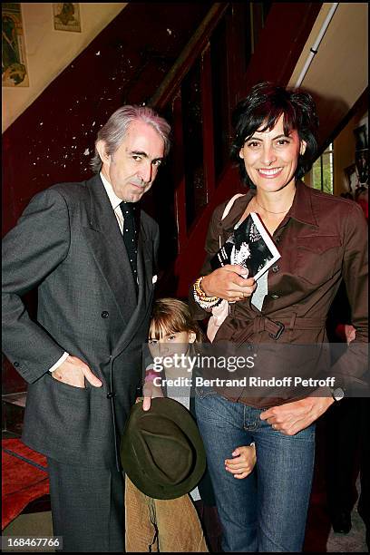 Luigi D'Urso, Ines De La Fressange and their daughter Violette at Booksigning Of Paquita Paquin's "Vingt Ans Sans Dormir" .