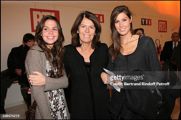 Beatrice Leeb with daughters Elsa and Fanny at Michel Leeb's 30 Year Career Celebration At Palais Des Congres In Paris.