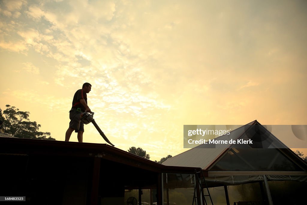 Autumn Adelaide Hills Bushfire Destroys Property