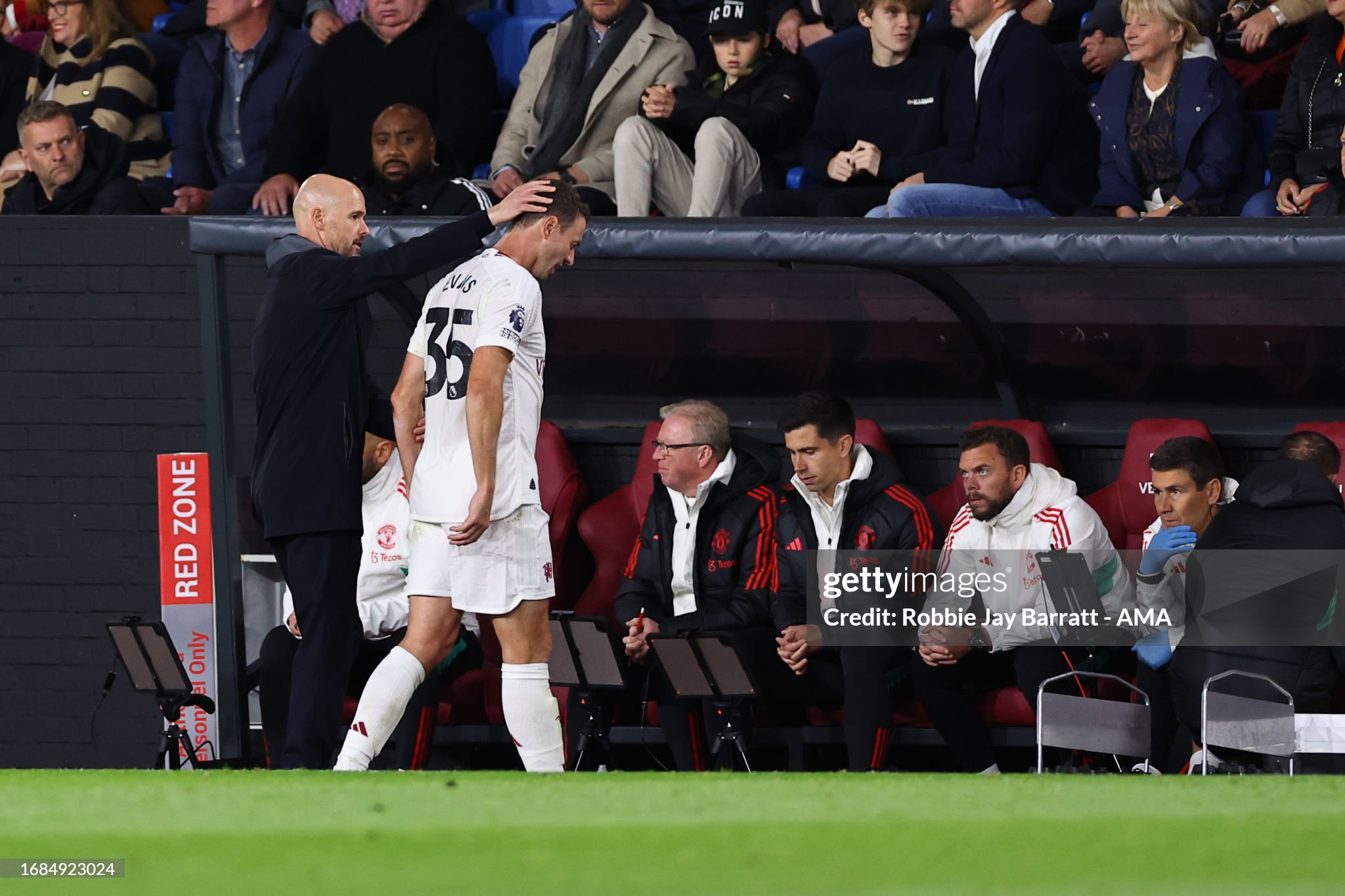 Troubled Ten Hag sees another player drop out at United with injury