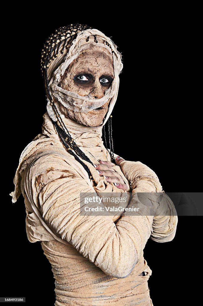 Egytian mummy with crossed arms.