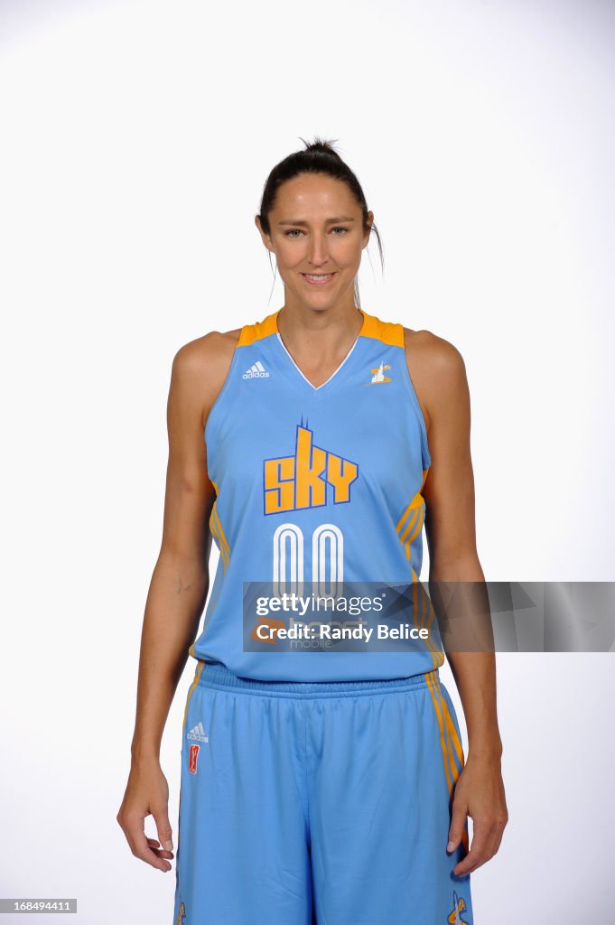Ruth Riley Heat Ruth Riley of the Chicago Sky poses during the 2013 Chicago Sky Media ...