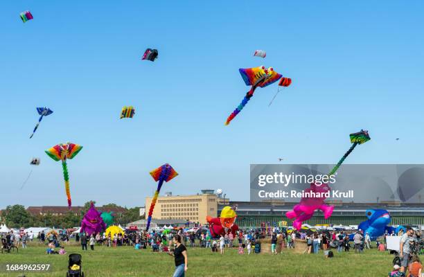 kite festival at berlin tempelhof airport - tempelhof stock pictures, royalty-free photos & images