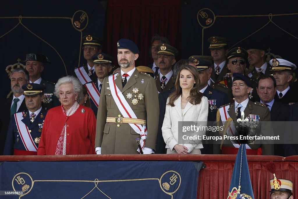 Spanish Royals Attend Royal Guard Swear Alliegance To The Flag